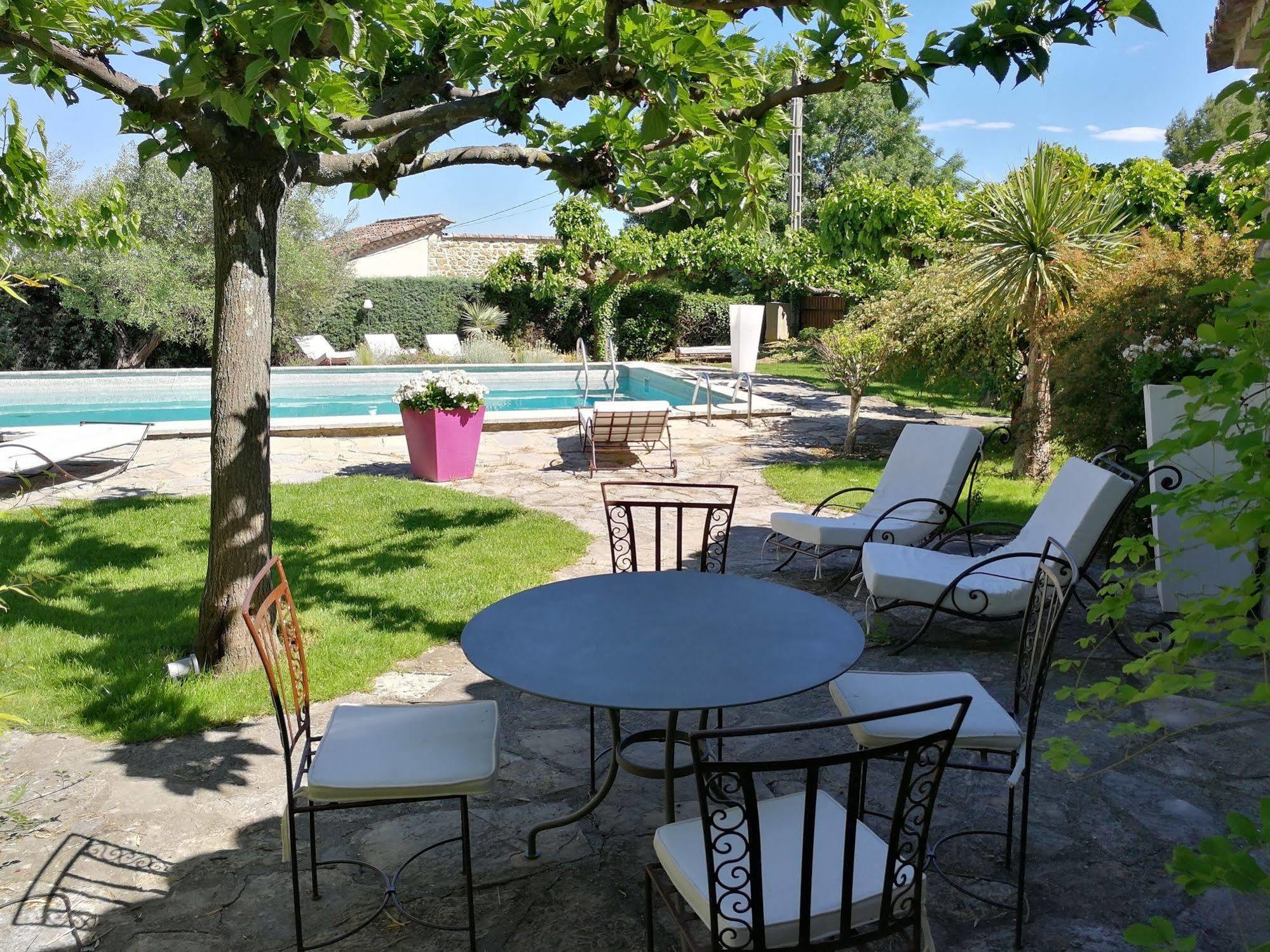 La Bastide Des Muriers Deaux Екстериор снимка